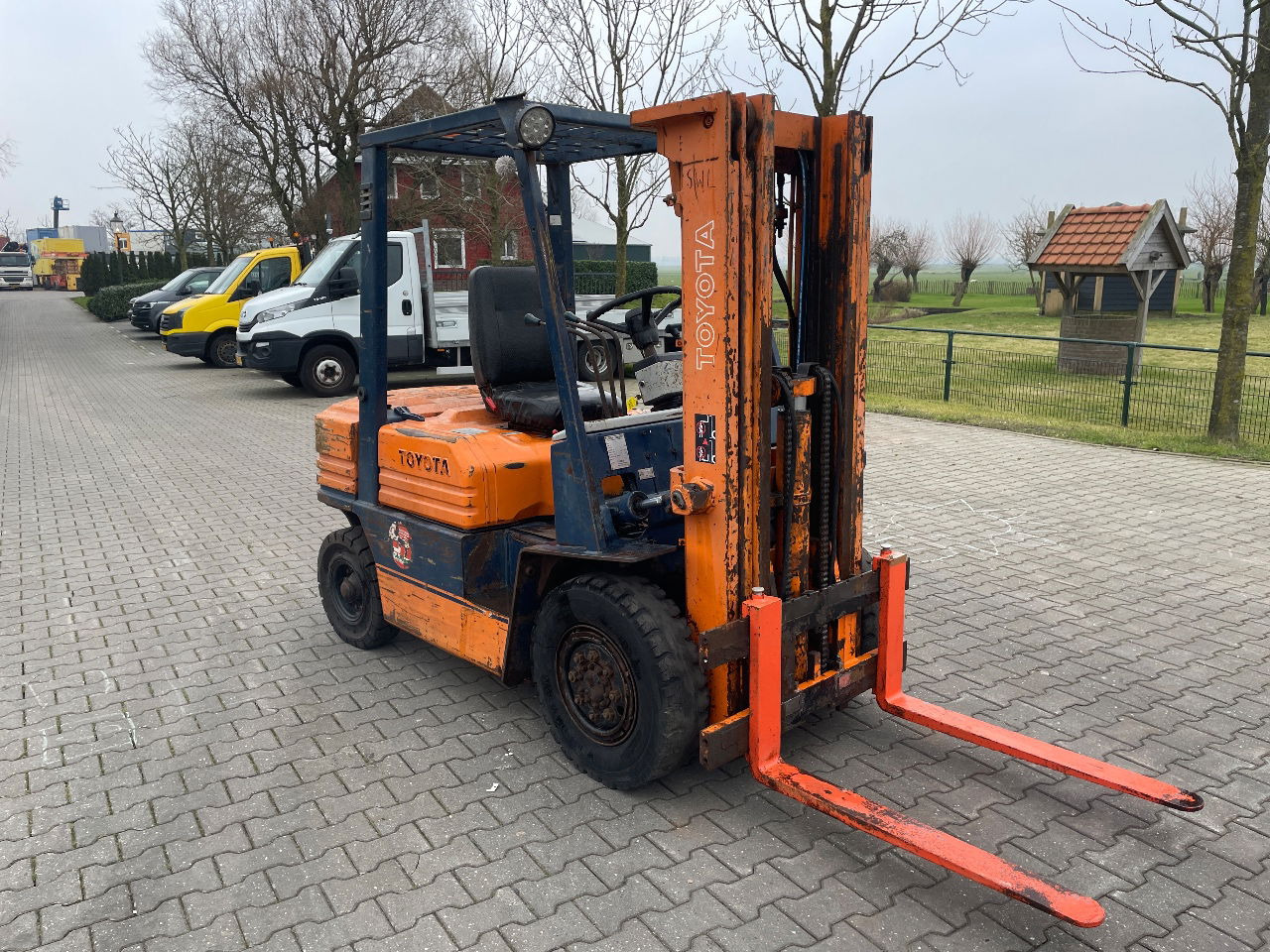 Toyota 2.5ton diesel triplo heftruck forklift - Empilhadeira: foto 4 Toyota 2.5ton diesel triplo heftruck forklift - Empilhadeira: foto 4