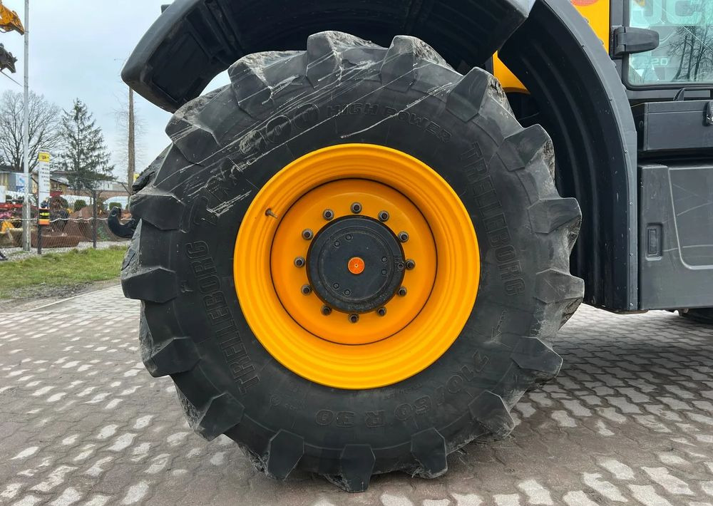 JCB FASTRAC 4220 | 220 KM | 2020 ROK | MAŁO GODZIN | BARDZO DOBRY STAN - Trator: foto 2 JCB FASTRAC 4220 | 220 KM | 2020 ROK | MAŁO GODZIN | BARDZO DOBRY STAN - Trator: foto 2