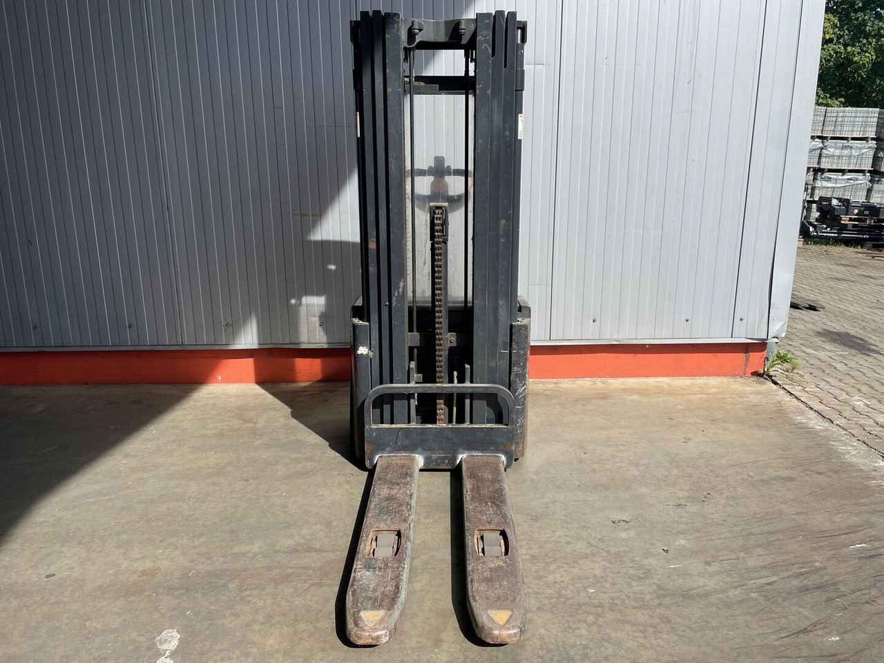 Crown WE2300 1.6 TT - Stacker: foto 3 Crown WE2300 1.6 TT - Stacker: foto 3