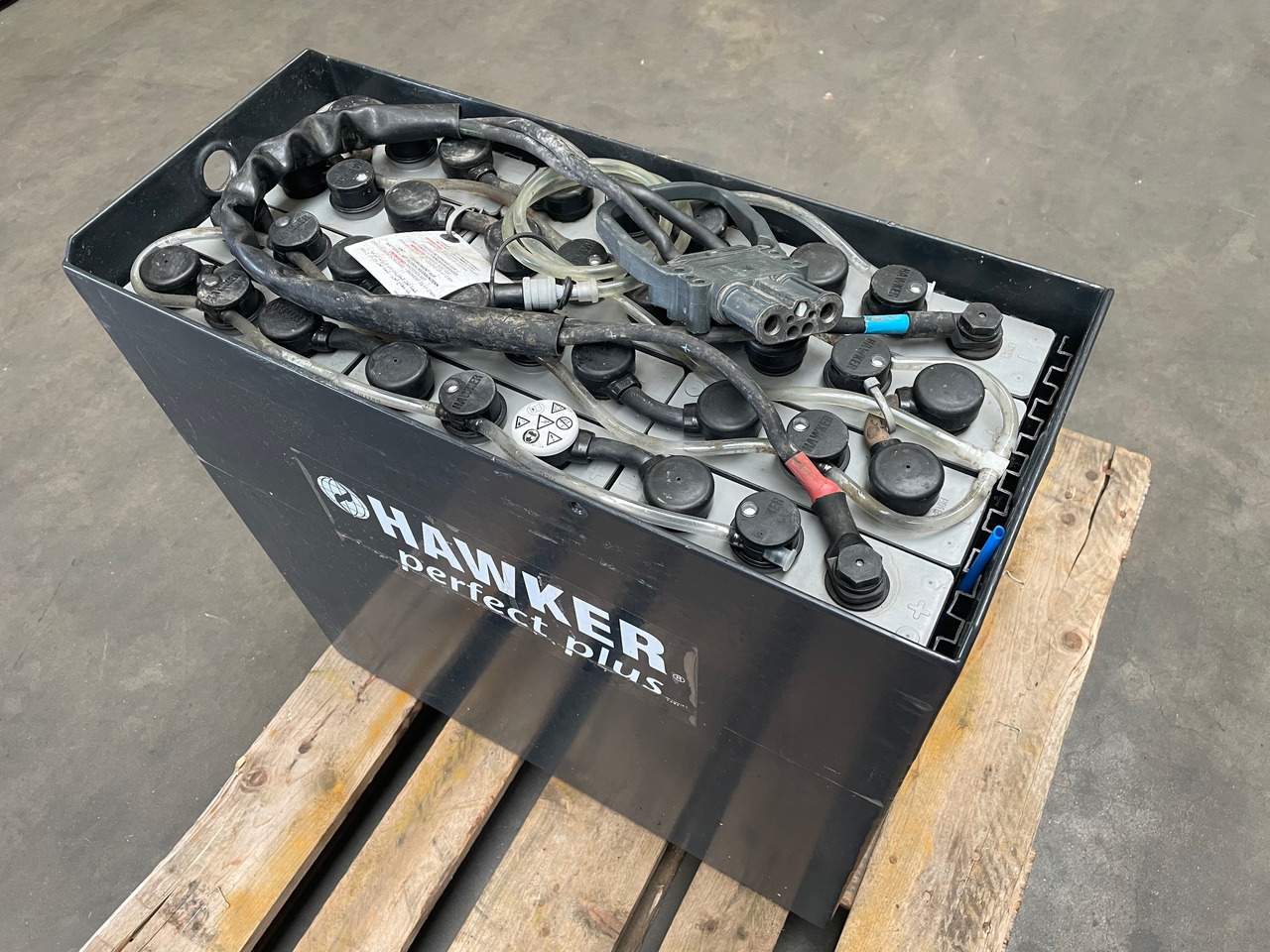 Hawker 24 Volt I 3 PZS 375 - Bateria automotiva de Equipamento de movimentação: foto 1 Hawker 24 Volt I 3 PZS 375 - Bateria automotiva de Equipamento de movimentação: foto 1