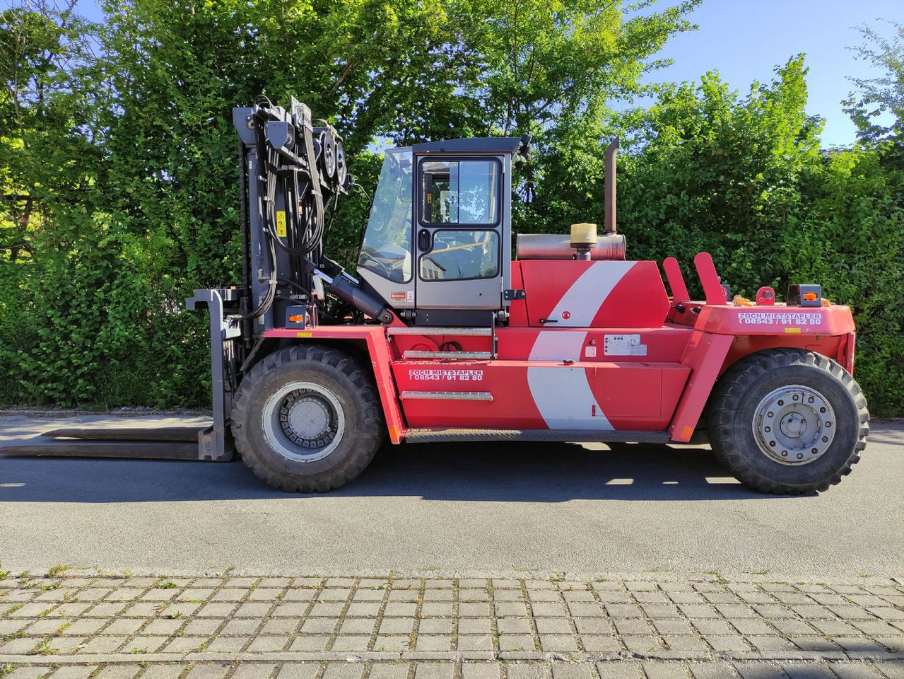 Kalmar DCD250-12 LB - Empilhadeira a diesel: foto 1 Kalmar DCD250-12 LB - Empilhadeira a diesel: foto 1