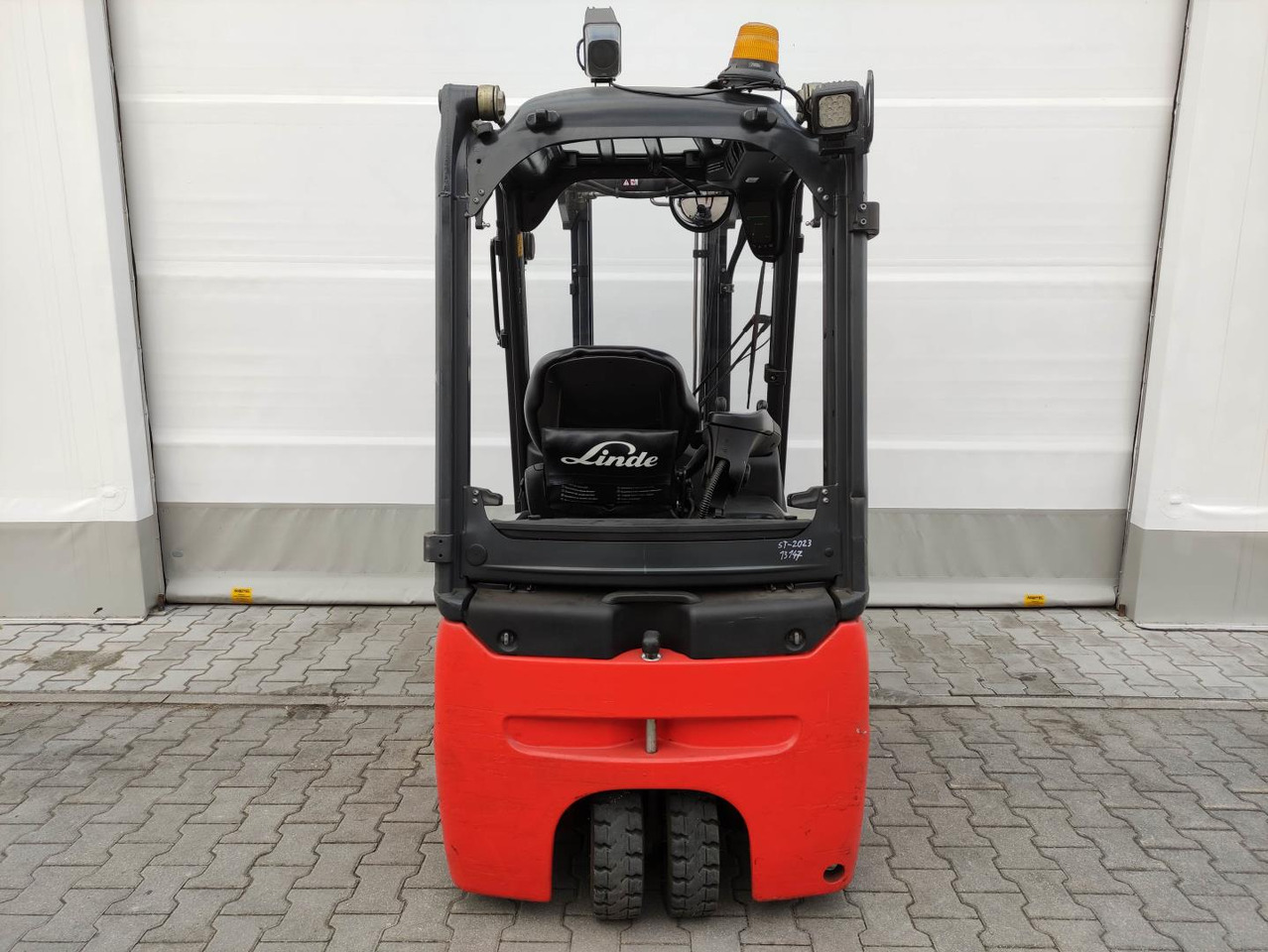 Linde E16-02-386-EVO - Empilhadeira elétrica: foto 4 Linde E16-02-386-EVO - Empilhadeira elétrica: foto 4