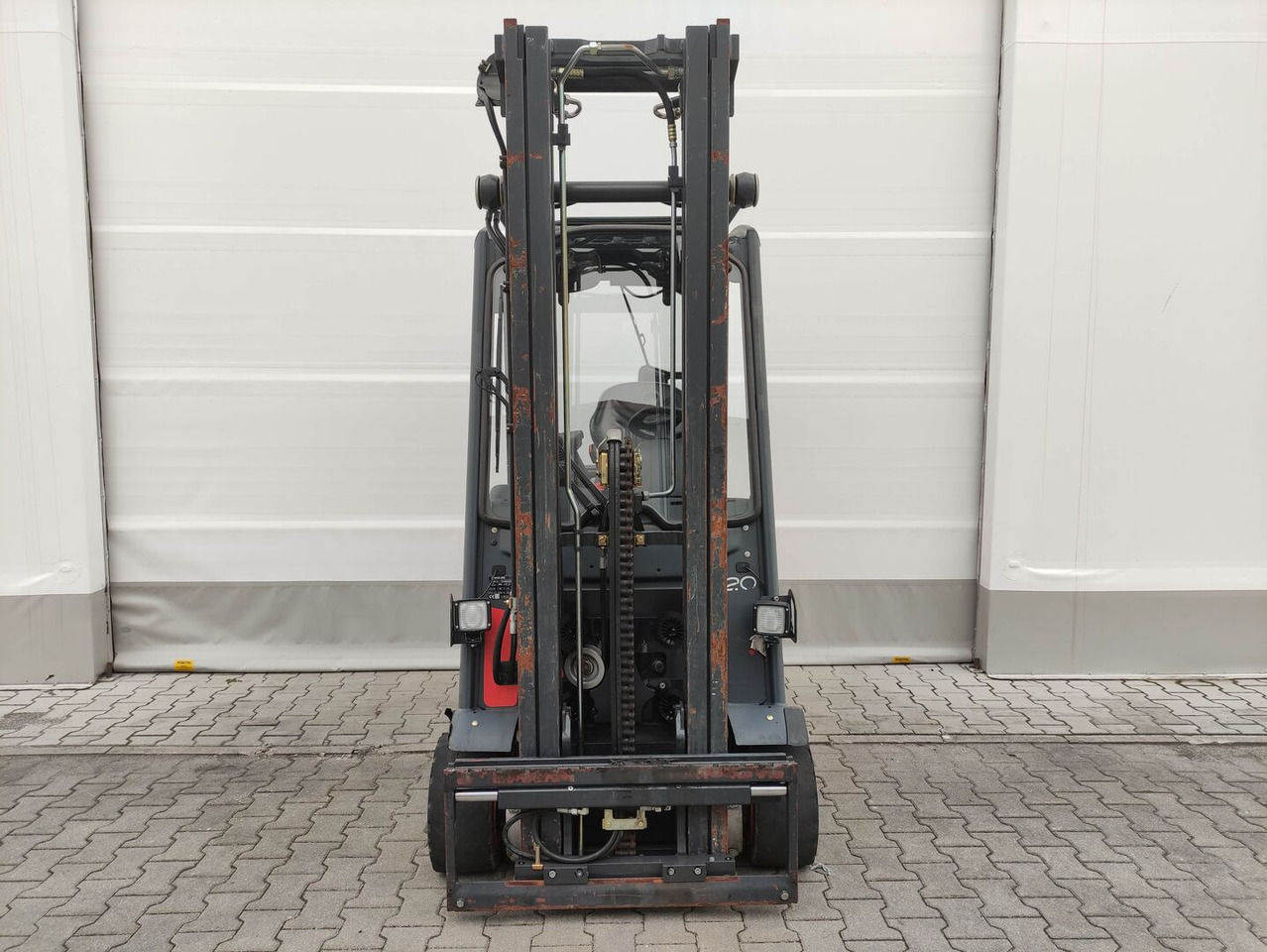 Linde E20PH-01-386 - Empilhadeira elétrica: foto 3 Linde E20PH-01-386 - Empilhadeira elétrica: foto 3