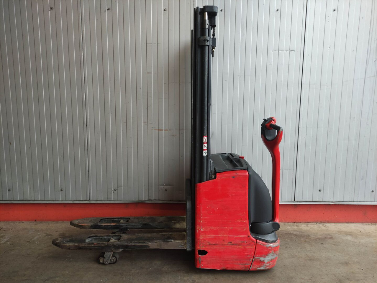 Linde L12 i - Stacker: foto 1 Linde L12 i - Stacker: foto 1