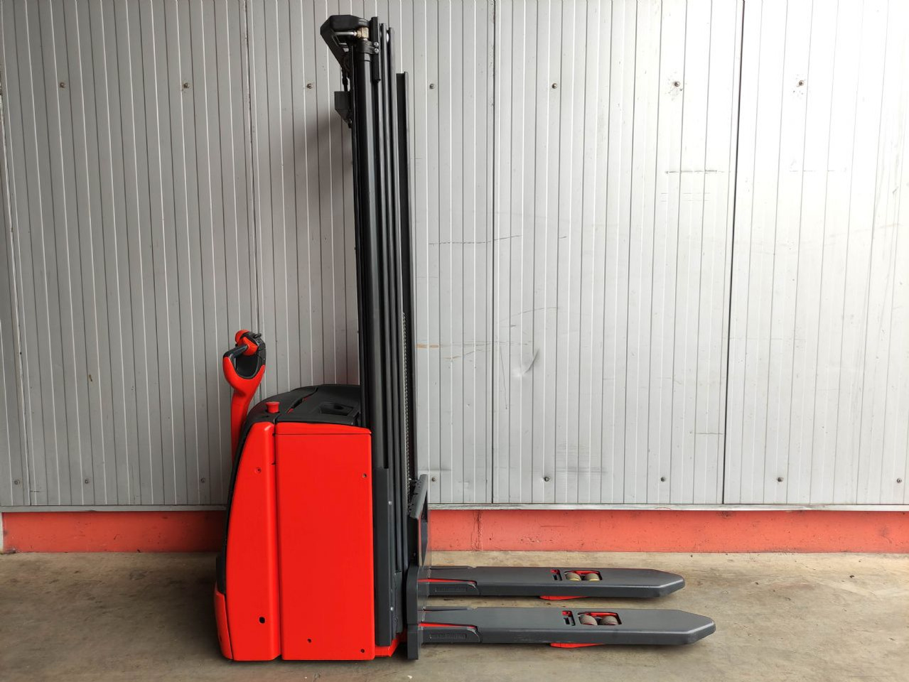 Linde L14i-1173 - Stacker: foto 2 Linde L14i-1173 - Stacker: foto 2