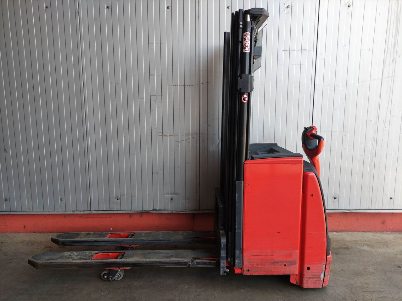 Linde L16i-1173 - Stacker: foto 1 Linde L16i-1173 - Stacker: foto 1