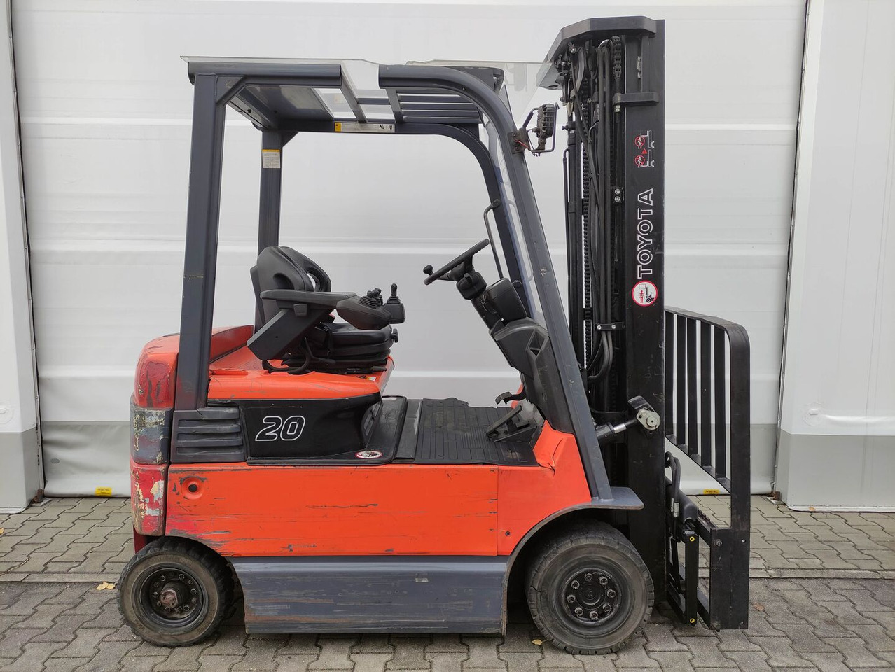 Toyota 7FBMF20 - Empilhadeira elétrica: foto 2 Toyota 7FBMF20 - Empilhadeira elétrica: foto 2