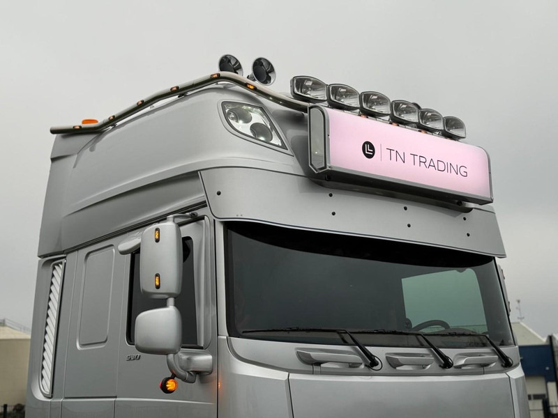 DAF XF 530 FT VOLLUCHT, SHOWTRUCK, RETARDER, LEER, PTO/HYDRAULIEK. - Tractor: foto 2 DAF XF 530 FT VOLLUCHT, SHOWTRUCK, RETARDER, LEER, PTO/HYDRAULIEK. - Tractor: foto 2