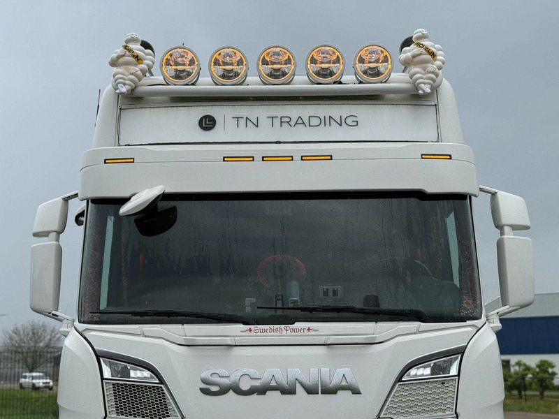 Scania R650 V8 FULL AIR, SHOW TRUCK, SPECIAL INTERIOR, DOUBLE BOOGIE - Tractor: foto 4 Scania R650 V8 FULL AIR, SHOW TRUCK, SPECIAL INTERIOR, DOUBLE BOOGIE - Tractor: foto 4