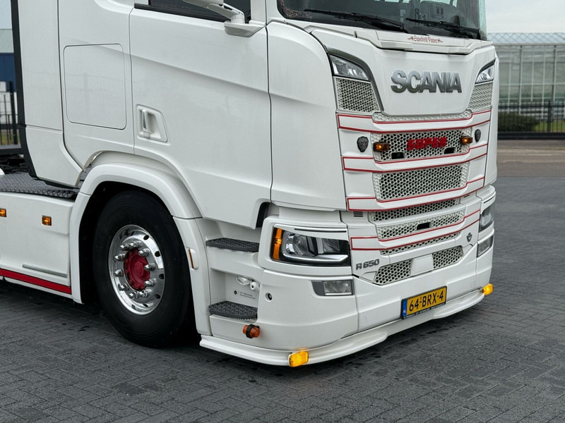 Scania R650 V8 FULL AIR, SHOW TRUCK, SPECIAL INTERIOR, SMART TACHO 2. - Tractor: foto 5 Scania R650 V8 FULL AIR, SHOW TRUCK, SPECIAL INTERIOR, SMART TACHO 2. - Tractor: foto 5