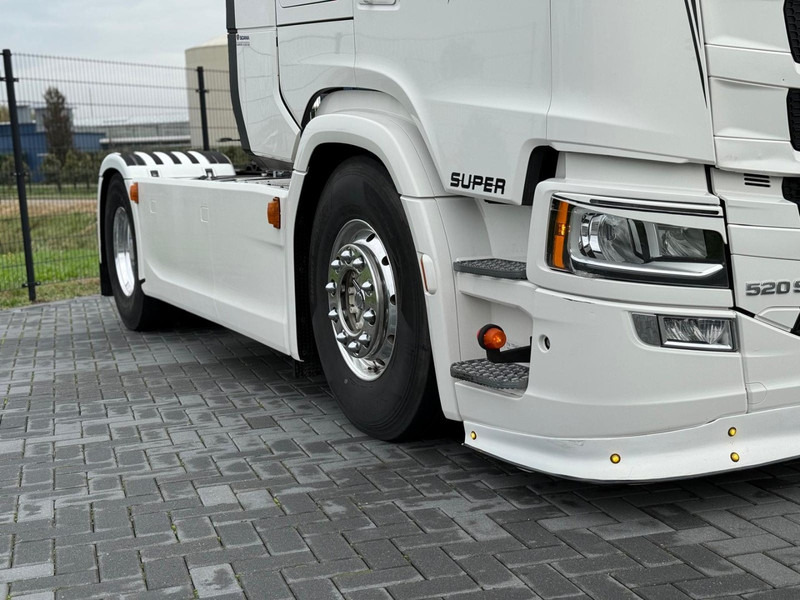 Scania S520 V8 NGS FULL SPOILER, PARK COOLER, FULL AIR, RETARDER, 6 BALLOONS. - Tractor: foto 5 Scania S520 V8 NGS FULL SPOILER, PARK COOLER, FULL AIR, RETARDER, 6 BALLOONS. - Tractor: foto 5