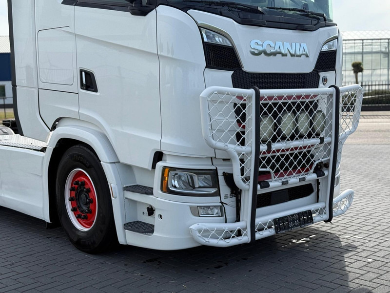 Scania S580 VOLLUCHT, PTO, LEER, RETARDER, TV, 3.15WB, BULLBAR. - Tractor: foto 3 Scania S580 VOLLUCHT, PTO, LEER, RETARDER, TV, 3.15WB, BULLBAR. - Tractor: foto 3