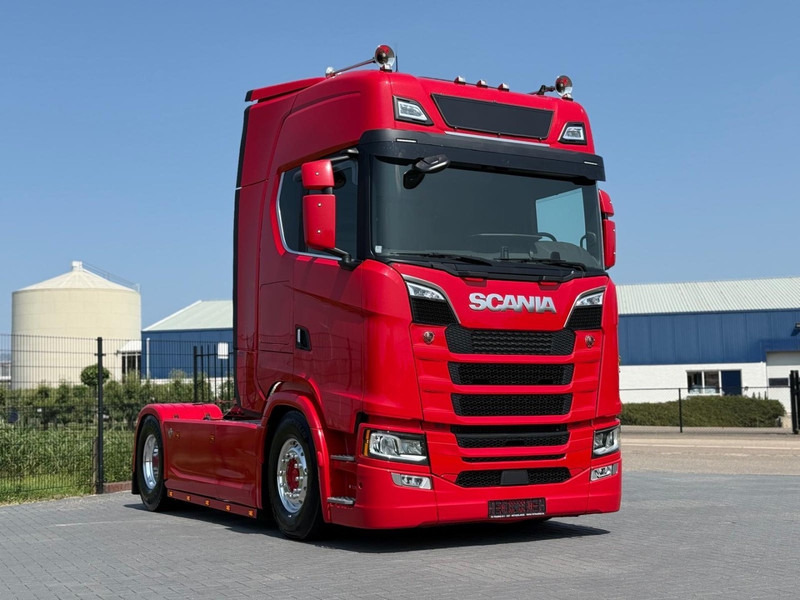 Scania S590 V8 NGS FULL AIR, ALCOA, LEATHER, HYDRAULIC, LIKE NEW. - Tractor: foto 1 Scania S590 V8 NGS FULL AIR, ALCOA, LEATHER, HYDRAULIC, LIKE NEW. - Tractor: foto 1
