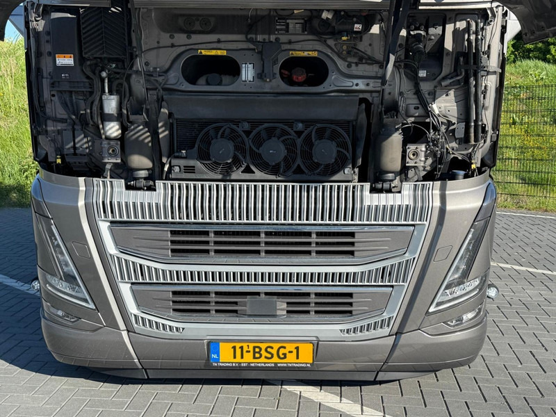 Volvo FH 16.750 FULL AIR, LEATHER, RETARDER, IPARK COOL, FULL! - Tractor: foto 4 Volvo FH 16.750 FULL AIR, LEATHER, RETARDER, IPARK COOL, FULL! - Tractor: foto 4