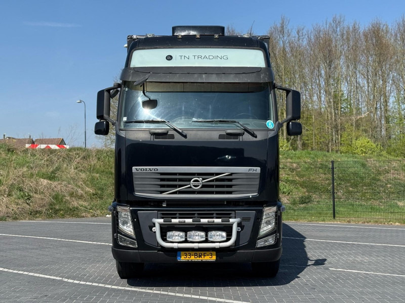 Volvo FH 13.540 STEERING, RETARDER, DOUBLE FLOOR, LIVE STOCK. - Caminhão transporte de gado: foto 4 Volvo FH 13.540 STEERING, RETARDER, DOUBLE FLOOR, LIVE STOCK. - Caminhão transporte de gado: foto 4