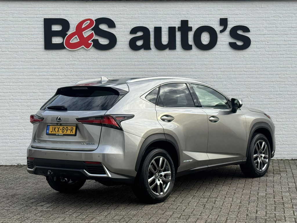 Lexus NX-300h AWD Luxury Line Trekhaak DAB Camera Navigatie Led Lane assist - SUV: foto 2 Lexus NX-300h AWD Luxury Line Trekhaak DAB Camera Navigatie Led Lane assist - SUV: foto 2