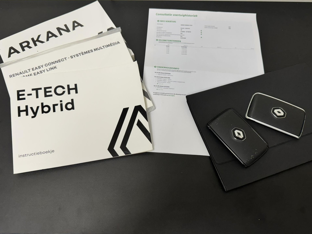 Renault Arkana-1.6 E-Tech hybrid 145 E-Tech engineered R.S. Line Adaptive cruise Climate control Stoel- / stuurverwarming Full LED - SUV: foto 3 Renault Arkana-1.6 E-Tech hybrid 145 E-Tech engineered R.S. Line Adaptive cruise Climate control Stoel- / stuurverwarming Full LED - SUV: foto 3