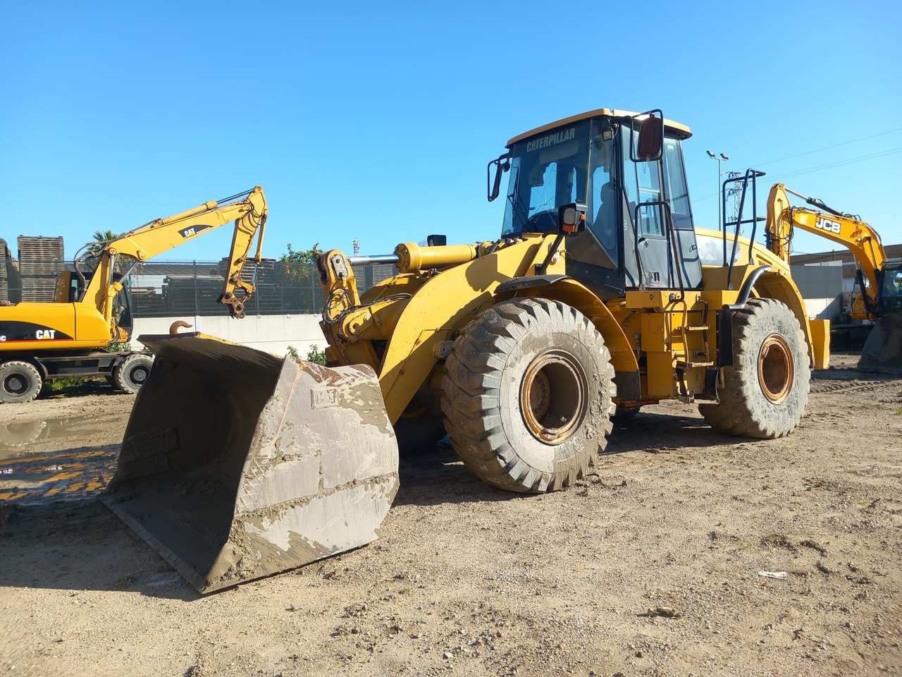Caterpillar 962H - Carregadeira: foto 1 Caterpillar 962H - Carregadeira: foto 1