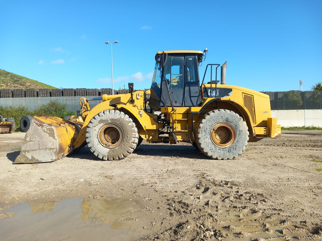 Caterpillar 963H - Carregadeira de rodas: foto 1 Caterpillar 963H - Carregadeira de rodas: foto 1