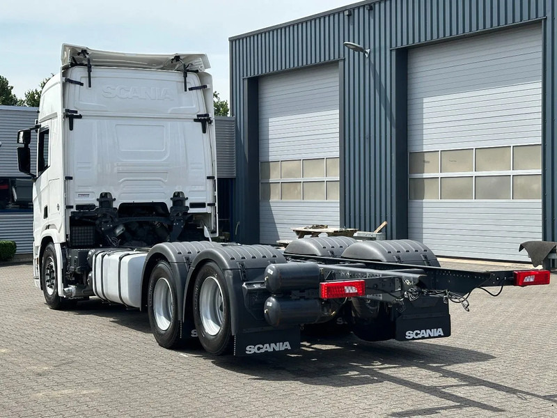 Scania R660 V8 6x4 or 6x2 Chassis with Lift-Axle / Retarder / Wb 4.75 / Full Air - Caminhão chassi: foto 4 Scania R660 V8 6x4 or 6x2 Chassis with Lift-Axle / Retarder / Wb 4.75 / Full Air - Caminhão chassi: foto 4