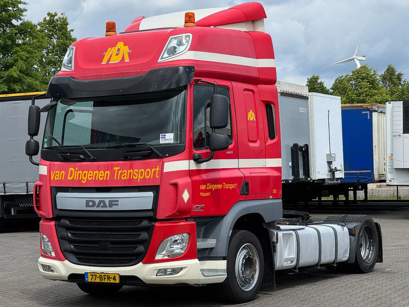DAF CF 400 Space Cab - Mega - Hefschotel - Euro 6 - Tractor: foto 1 DAF CF 400 Space Cab - Mega - Hefschotel - Euro 6 - Tractor: foto 1