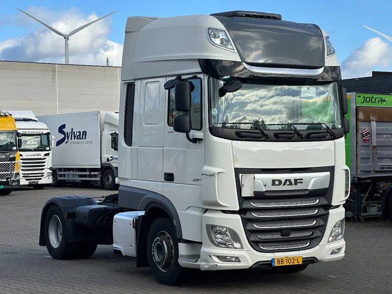 DAF XF 450 Super Space Cab Euro 6 - Tractor: foto 2 DAF XF 450 Super Space Cab Euro 6 - Tractor: foto 2
