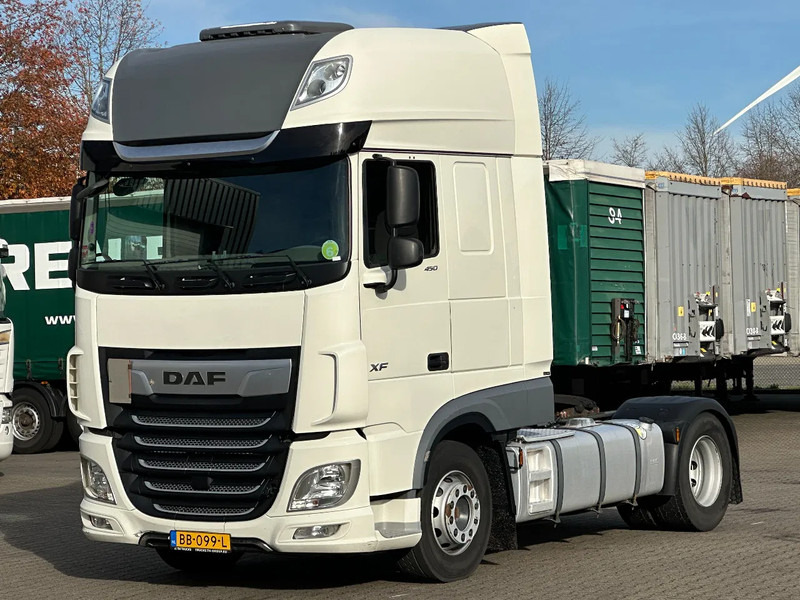 DAF XF 450 Super Space Cab Euro 6 - Tractor: foto 1 DAF XF 450 Super Space Cab Euro 6 - Tractor: foto 1