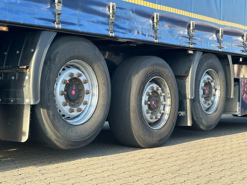 Wielton Schuifzeil met Coil / SAF-Disc 2x Lift-as / APK 12-2026 - Semi-reboque de lona: foto 2 Wielton Schuifzeil met Coil / SAF-Disc 2x Lift-as / APK 12-2026 - Semi-reboque de lona: foto 2