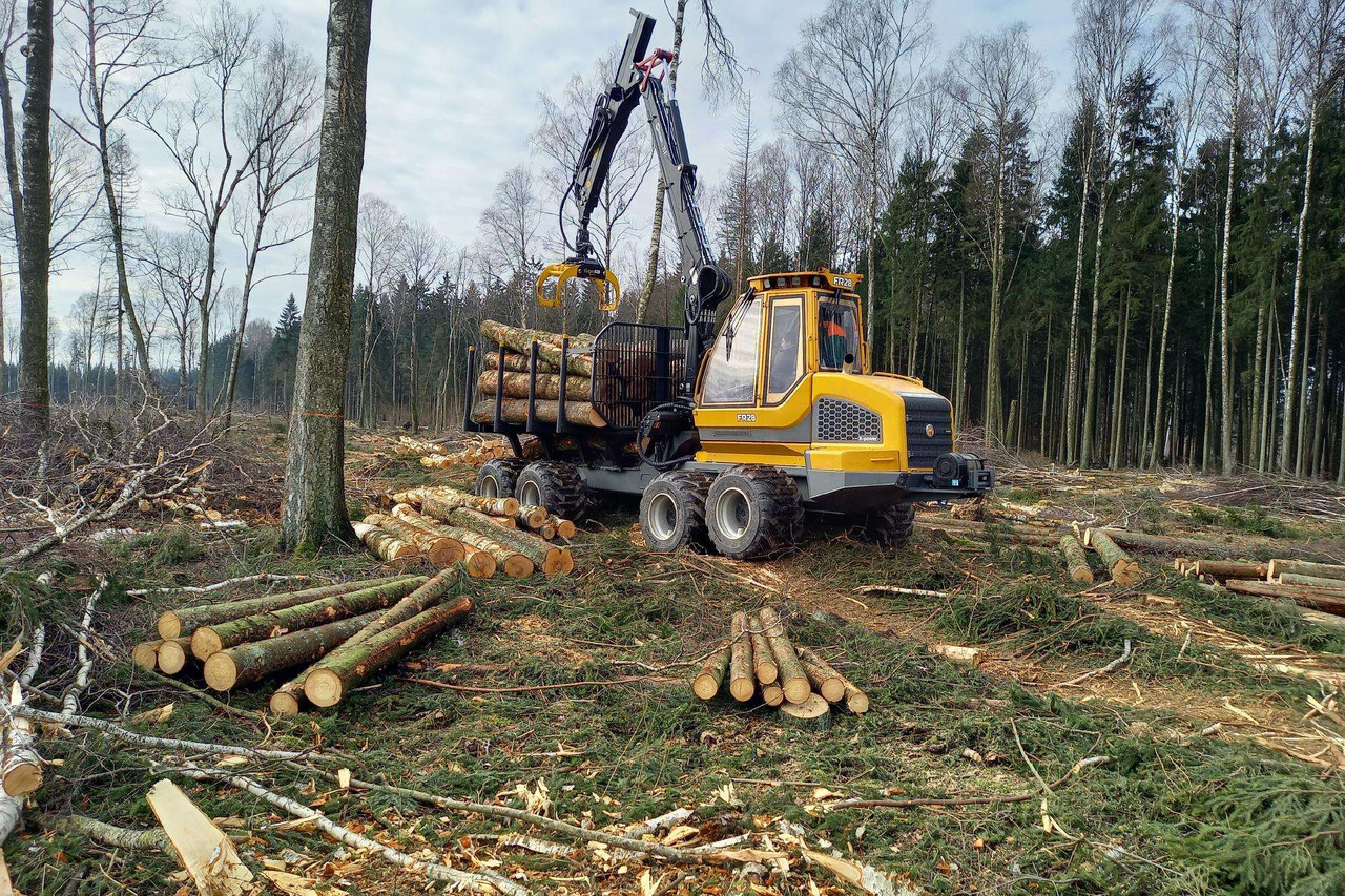 SAMPO ROSENLEW FR28 - Forwarder: foto 2 SAMPO ROSENLEW FR28 - Forwarder: foto 2