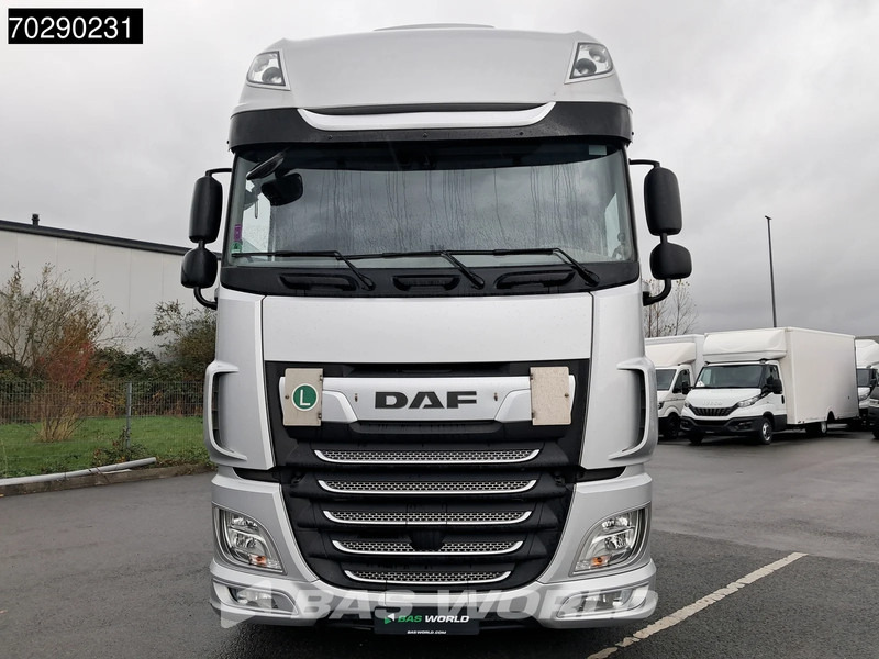 DAF XF 480 4X2 SSC Retarder Mega 2xTanks ACC LED Standklima Euro 6 - Tractor: foto 3 DAF XF 480 4X2 SSC Retarder Mega 2xTanks ACC LED Standklima Euro 6 - Tractor: foto 3
