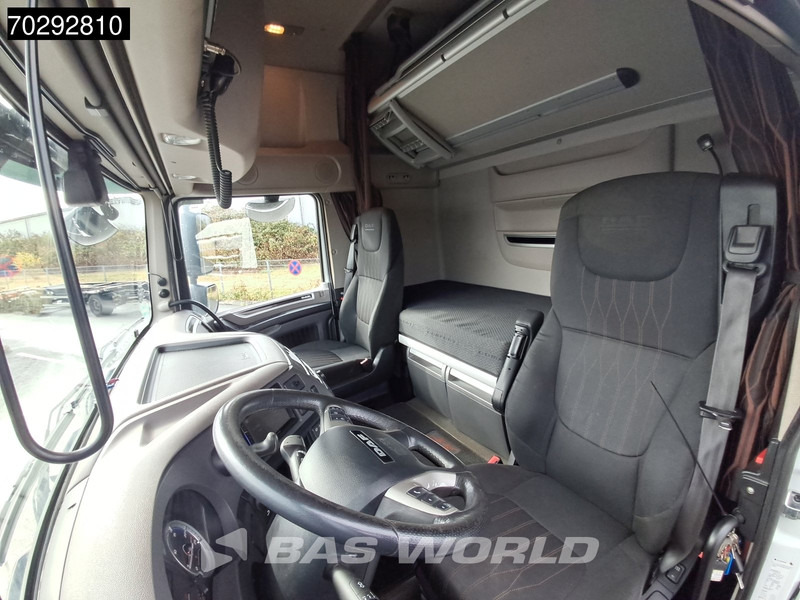 Tractor DAF XF 480 4X2 SSC Retarder Standklima LED ACC Euro 6: foto 18 Tractor DAF XF 480 4X2 SSC Retarder Standklima LED ACC Euro 6: foto 18