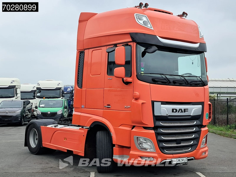 DAF XF 530 4X2 SSC Retarder 2x Tanks Standklima ACC Navi LED - Tractor: foto 3 DAF XF 530 4X2 SSC Retarder 2x Tanks Standklima ACC Navi LED - Tractor: foto 3
