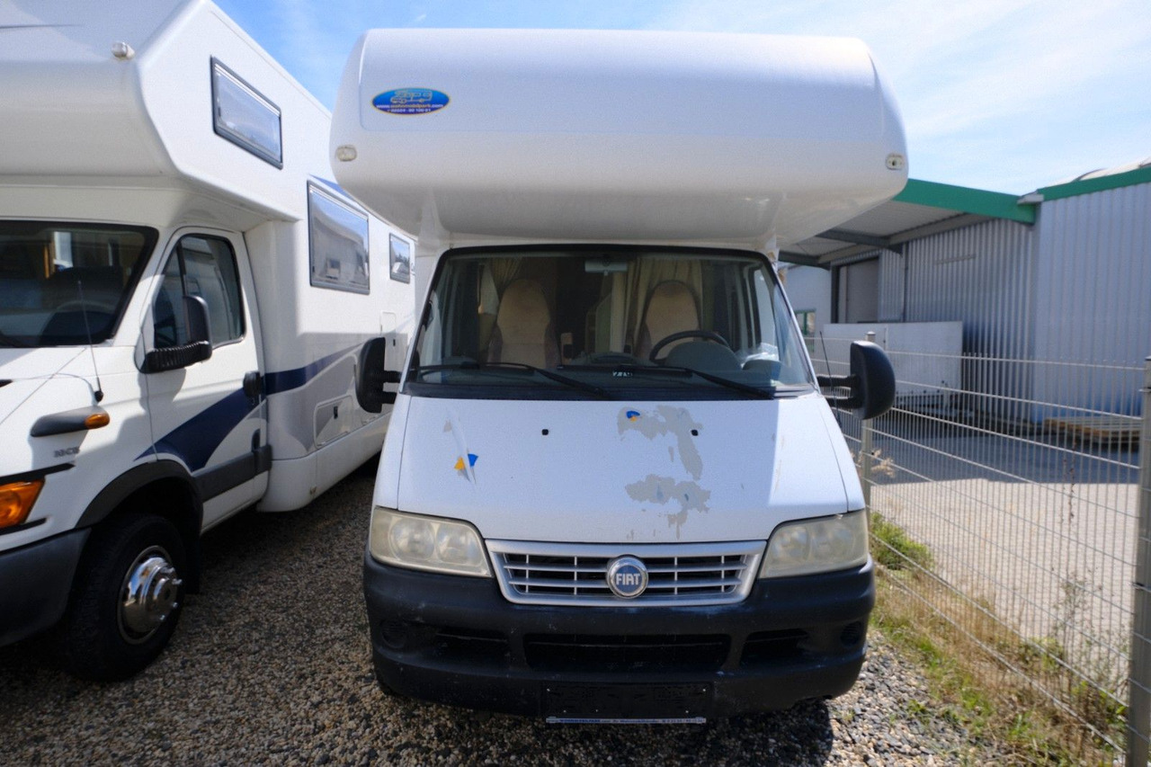 Bürstner A 747-2/Festbett+Garage/Klima/Markise/dop.Boden Bürstner A 747-2/Festbett+Garage/Klima/Markise/dop.Boden - Autocaravana capucine: foto 2 Bürstner A 747-2/Festbett+Garage/Klima/Markise/dop.Boden Bürstner A 747-2/Festbett+Garage/Klima/Markise/dop.Boden - Autocaravana capucine: foto 2
