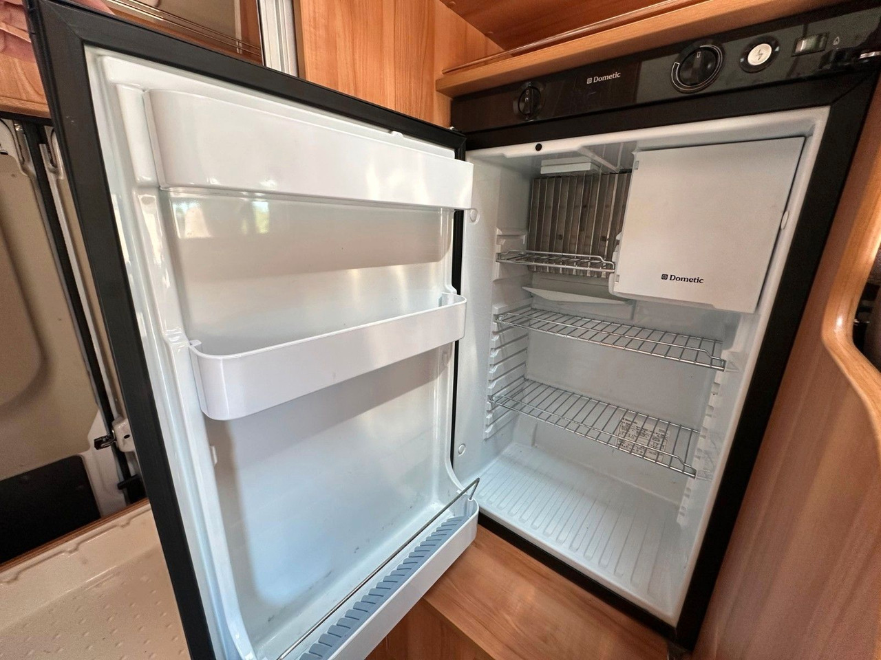 Campervan Pössl Vario 499/Hubbett/Klima/Markise/Finanzierung: foto 22