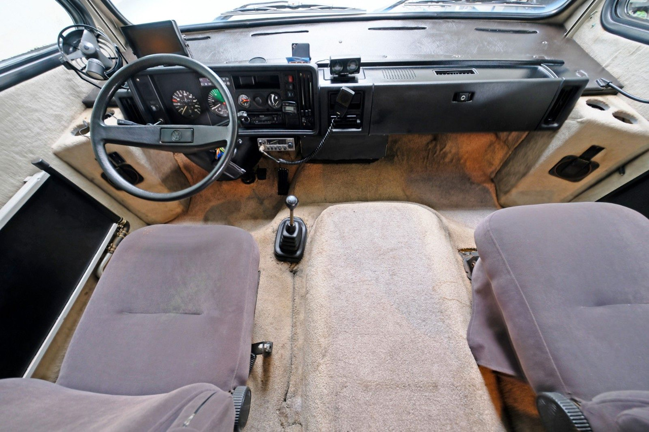 Vario Star 750/VW-Oldtimer H-Kennzeichen/Festbett+Hubb - Autocaravana integral: foto 5 Vario Star 750/VW-Oldtimer H-Kennzeichen/Festbett+Hubb - Autocaravana integral: foto 5
