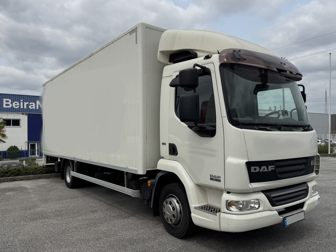DAF LF 160 45IV - Caminhão furgão: foto 2 DAF LF 160 45IV - Caminhão furgão: foto 2