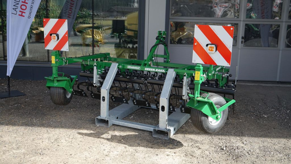 Düvelsdorf GREEN.RAKE vario 2,5m (20605) - Grade de dentes flexíveis: foto 2 Düvelsdorf GREEN.RAKE vario 2,5m (20605) - Grade de dentes flexíveis: foto 2