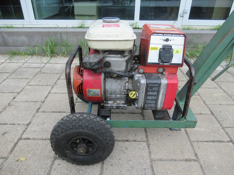 Honda Aggregaat 750 Generator 750W / 220V - Gerador elétrico: foto 2 Honda Aggregaat 750 Generator 750W / 220V - Gerador elétrico: foto 2