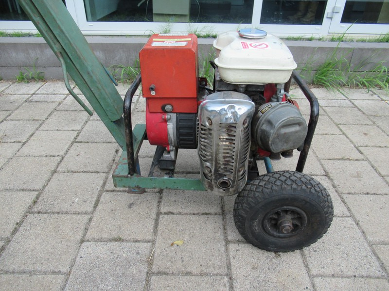 Honda Aggregaat 750 Generator 750W / 220V - Gerador elétrico: foto 5 Honda Aggregaat 750 Generator 750W / 220V - Gerador elétrico: foto 5