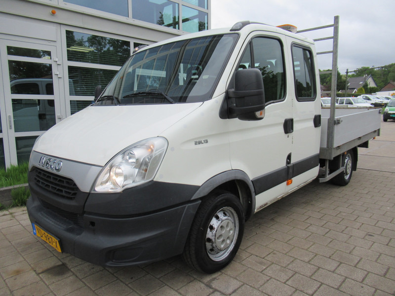 Iveco Daily 29L13 2.3HPi 93KW 345 DOKA Dubbelcabine - Furgão caixa aberta, Carrinha cabine dupla: foto 3 Iveco Daily 29L13 2.3HPi 93KW 345 DOKA Dubbelcabine - Furgão caixa aberta, Carrinha cabine dupla: foto 3