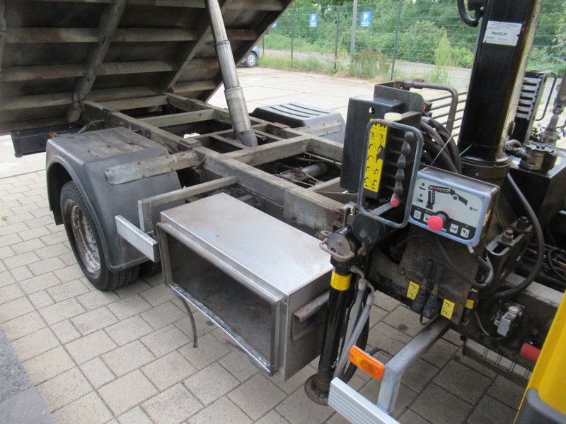 Iveco Daily 65C15 Kipper + HIAB 044 Kraan Kran Crane - Furgão basculante: foto 4 Iveco Daily 65C15 Kipper + HIAB 044 Kraan Kran Crane - Furgão basculante: foto 4