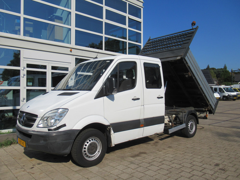 Mercedes-Benz Sprinter 311CDI DOKA Dubbelcabine 3-Z. / S. / W. Kipper Tipper - Furgão basculante, Carrinha cabine dupla: foto 2 Mercedes-Benz Sprinter 311CDI DOKA Dubbelcabine 3-Z. / S. / W. Kipper Tipper - Furgão basculante, Carrinha cabine dupla: foto 2