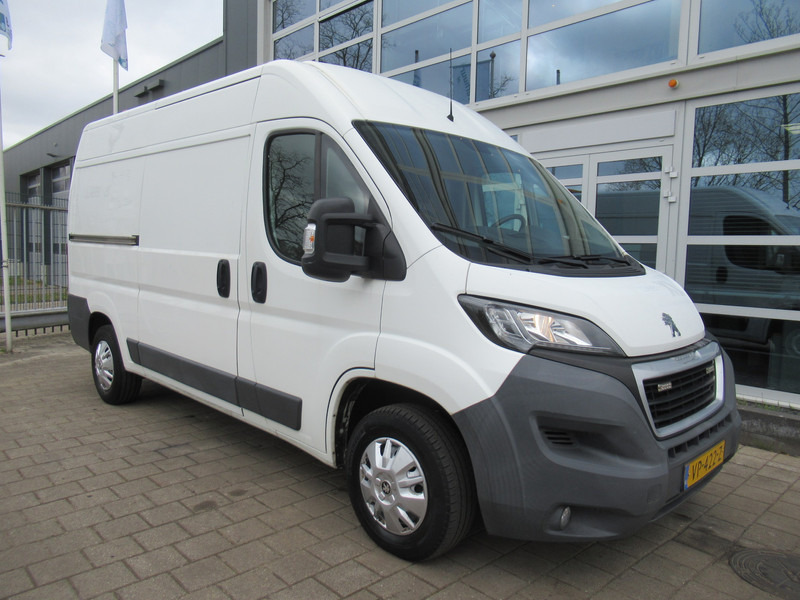 Peugeot Boxer 330 2.2 HDI 96KW L2H2 XR Airco Klima Flitsers - Furgão compacto: foto 4 Peugeot Boxer 330 2.2 HDI 96KW L2H2 XR Airco Klima Flitsers - Furgão compacto: foto 4