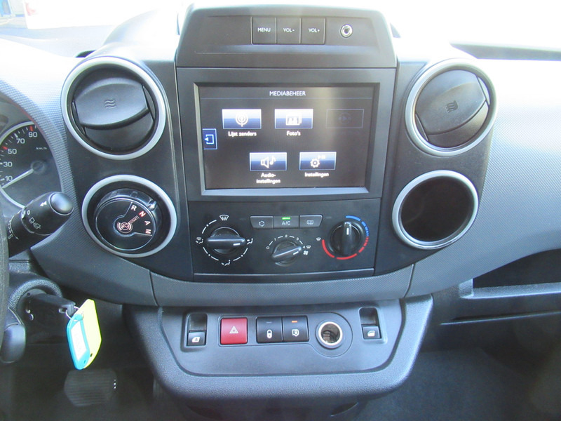 Furgão compacto Peugeot Partner 120 1.6 BlueHDi 73KW L1Pro Automaat Galicia: foto 10