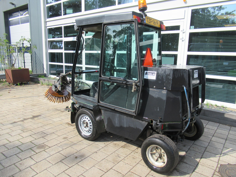 ROBERINE 1503 - 628 4WD Onkruidborstelmachine - Varredora urbana: foto 4 ROBERINE 1503 - 628 4WD Onkruidborstelmachine - Varredora urbana: foto 4