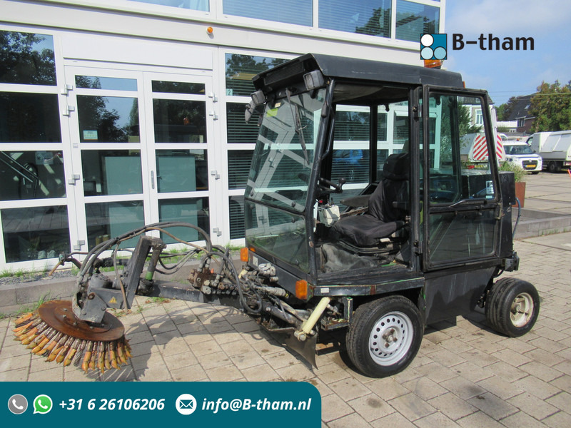 ROBERINE 1503 - 628 4WD Onkruidborstelmachine - Varredora urbana: foto 1 ROBERINE 1503 - 628 4WD Onkruidborstelmachine - Varredora urbana: foto 1