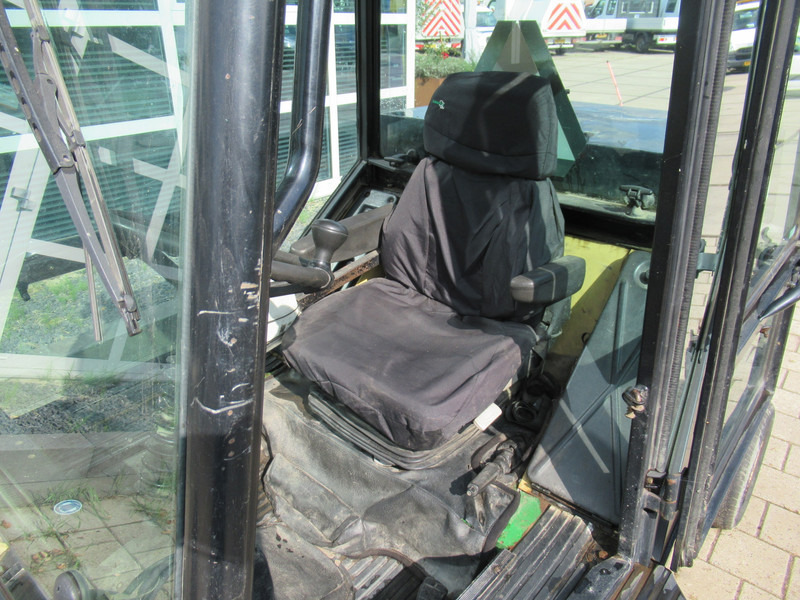 Varredora urbana ROBERINE 1503 - 628 4WD Onkruidborstelmachine: foto 7 Varredora urbana ROBERINE 1503 - 628 4WD Onkruidborstelmachine: foto 7