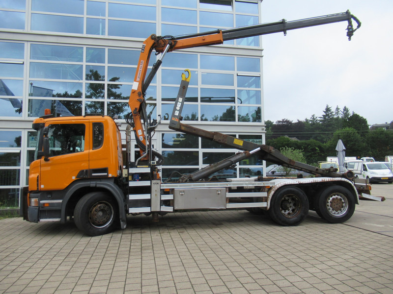 Scania P 320 B 6x2*4 + HMF 835 + HYVA Haakarm - Caminhão polibenne, Caminhão grua: foto 3 Scania P 320 B 6x2*4 + HMF 835 + HYVA Haakarm - Caminhão polibenne, Caminhão grua: foto 3