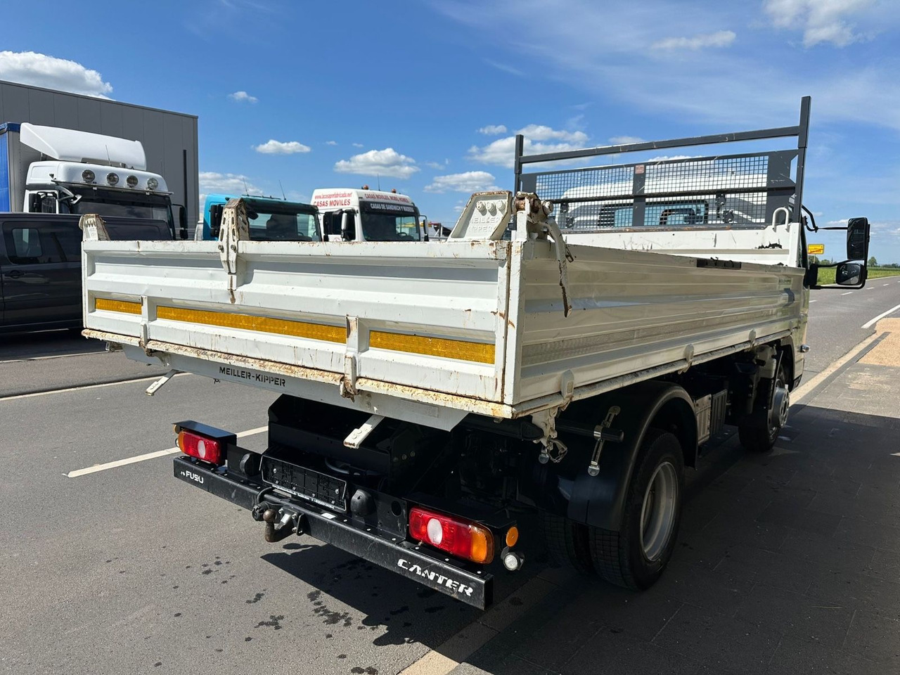 FUSO Canter 7C18/Meiller 3-S-K*Top-Deal!* - Furgão basculante: foto 4 FUSO Canter 7C18/Meiller 3-S-K*Top-Deal!* - Furgão basculante: foto 4