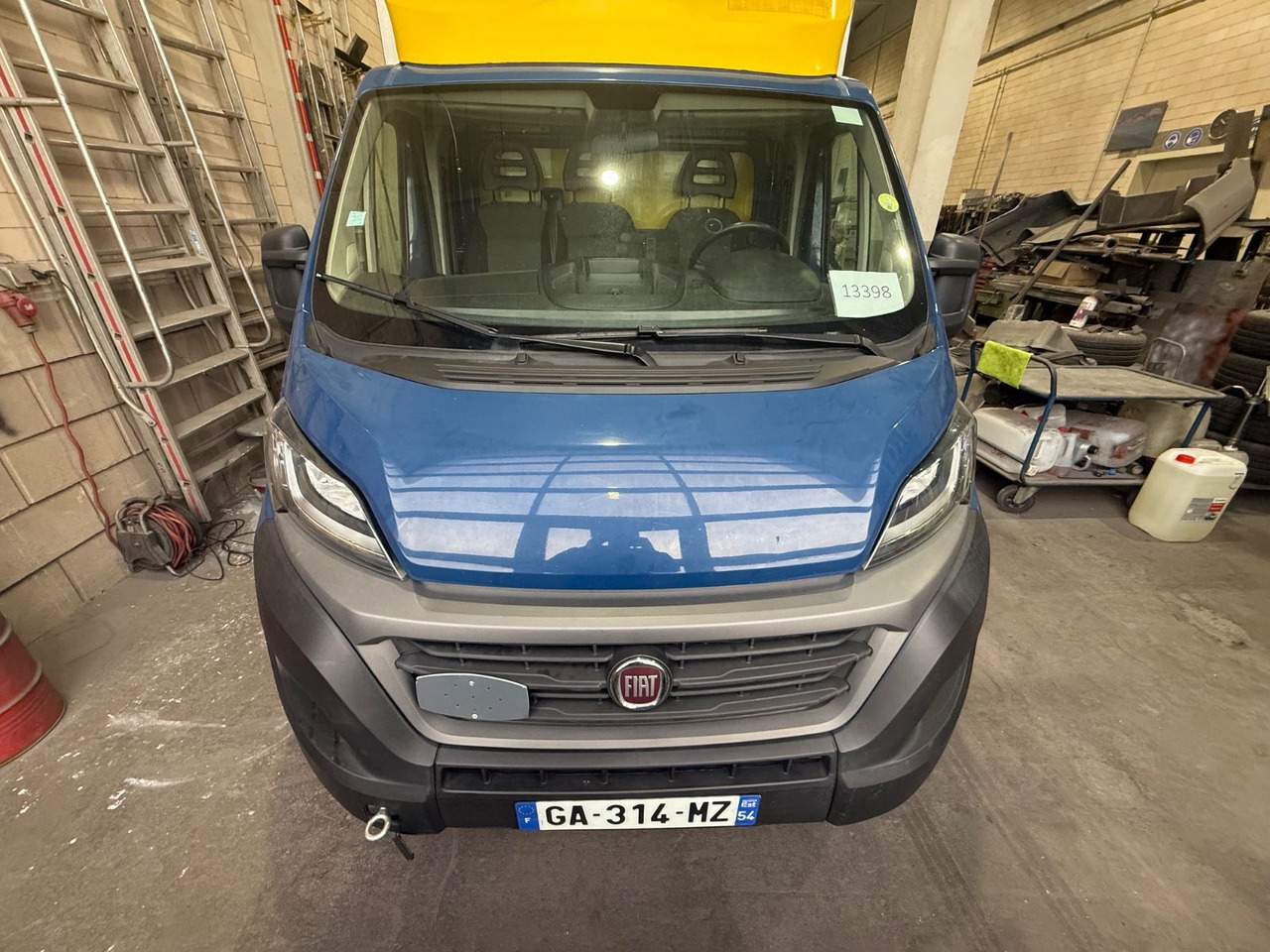 Fiat Ducato CC Maxi 3.5 2.3MJT, Koffer, Lbw - Carrinha de contentor: foto 3 Fiat Ducato CC Maxi 3.5 2.3MJT, Koffer, Lbw - Carrinha de contentor: foto 3